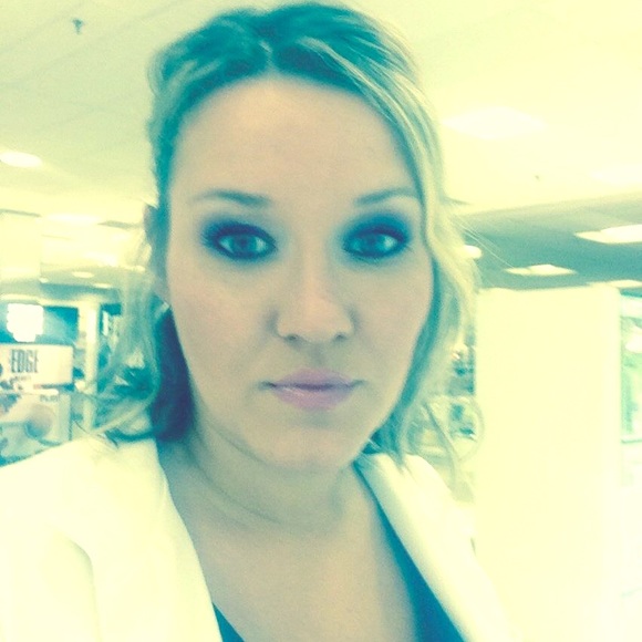 Meet your Posher - Picture 1 of 1